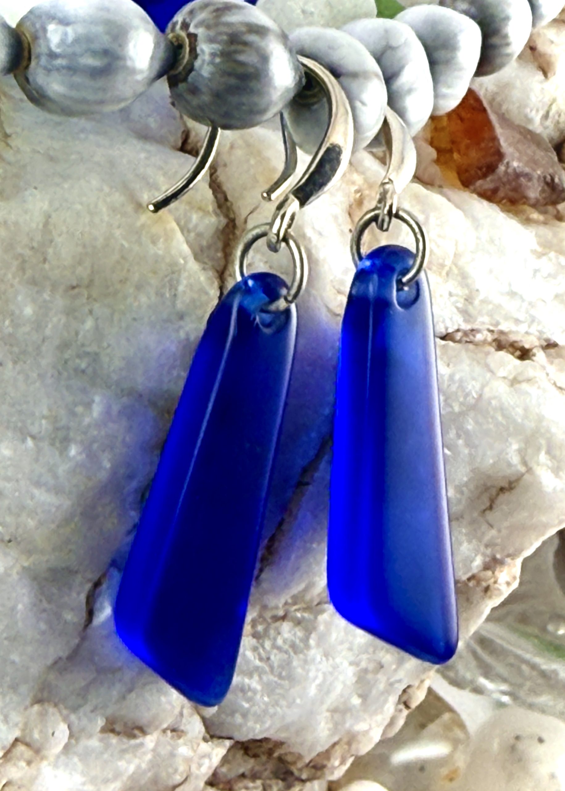 Deep Blue Stays True