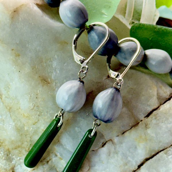 Harmonious Emerald Rods